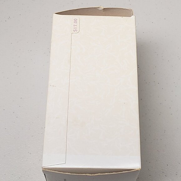 Barbie Springtime 1995 Hallmark Ornament - Picture 3 of 8